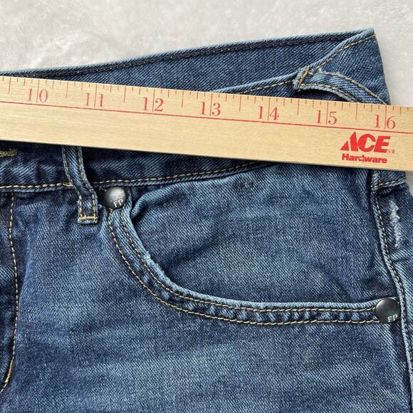 Womens Free People size 29 cut off frayed medium wash denim jean shorts distress - Picture 3 of 7